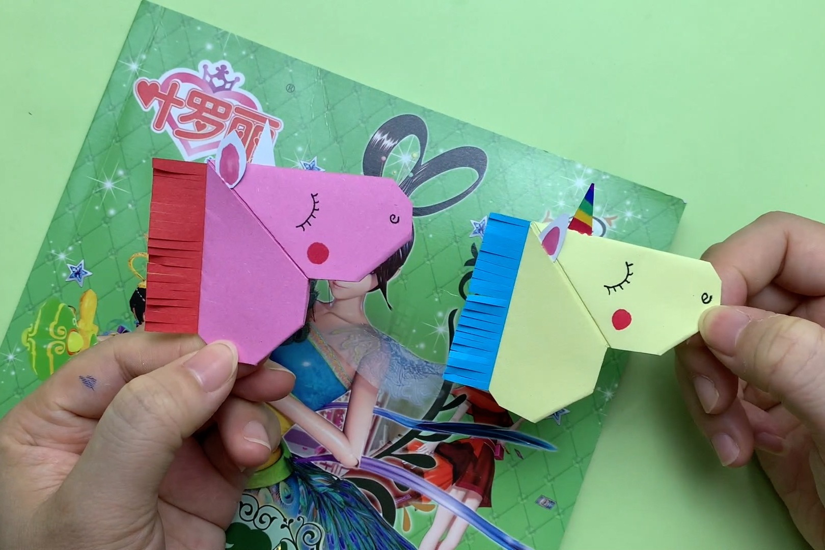 趣味折纸手工:制作有马鬃的独角兽爱心书签,很可爱哦