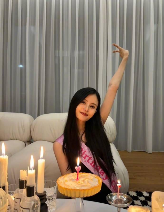 李光洁晒照为妻子庆生 夫妻俩共享烛光晚餐超浪漫-沐风文化