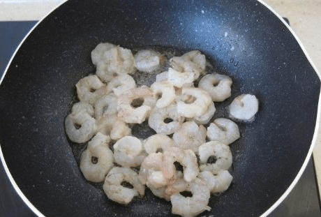 虾仁怎么上浆脆 84423de24d7241b4a035f9f9019988fd.png