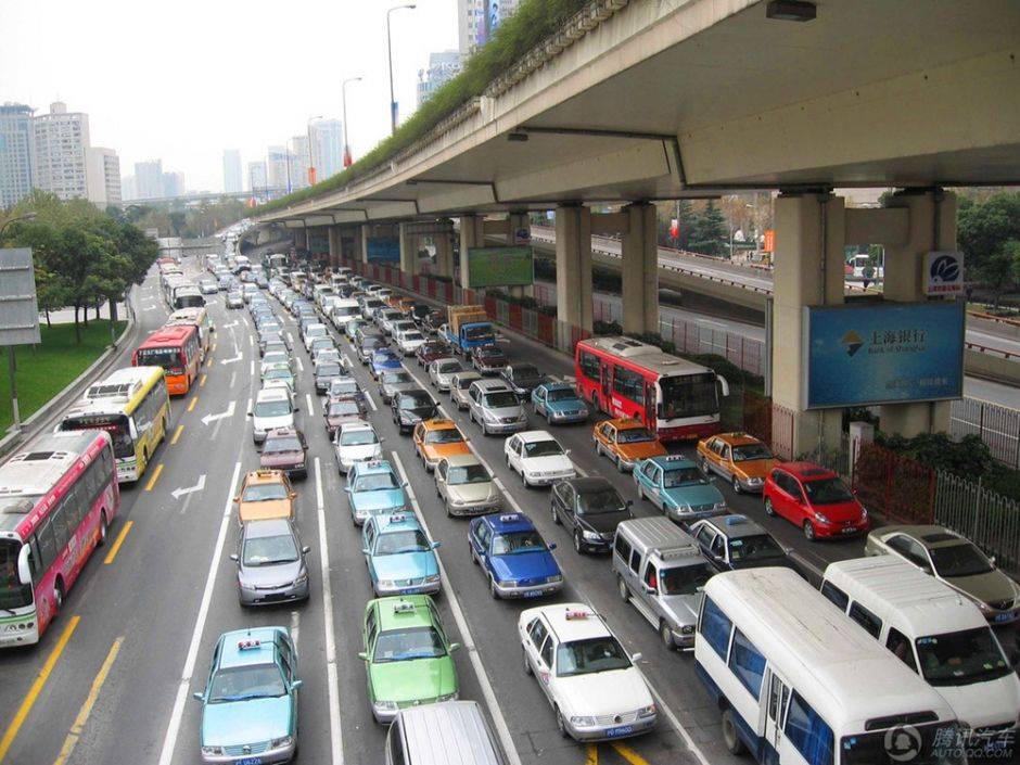 假如中国没有了电动车,超3亿人出行压力,如何解决