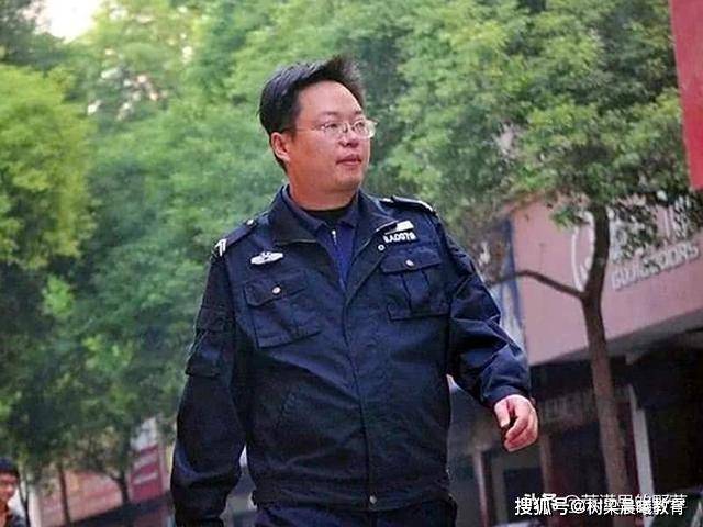 『名校』名校毕业生也有黑洞从清华保安到北大屠夫