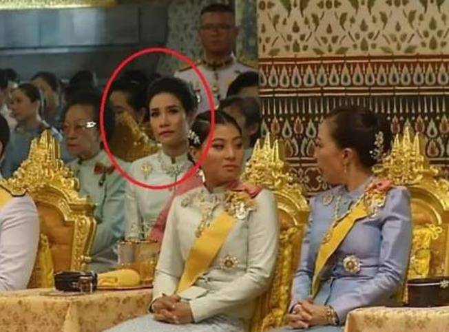 泰国国王几个老婆哪个最美 52053a305ab640efb297d65e0c7bb416.jpeg