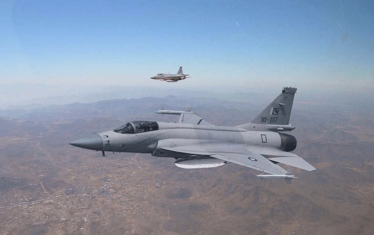 f16再次遇到对手,继枭龙后又一国产战机飞出国门,多国