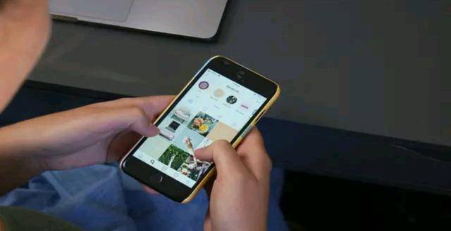 在手机上怎么挣工资 c6625e8fdd3140aab274098a82fa5cb7.jpeg