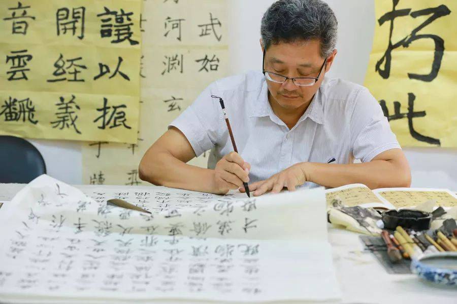 钢琴你笑起来真好看曲谱