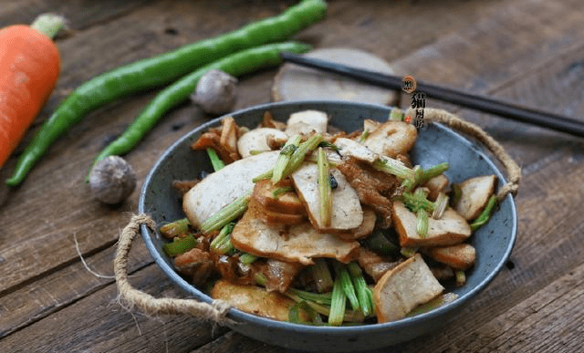 蒜头怎么吃不辣 624bfd273b644c879aa2d84da9c7bfa7.png