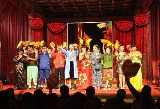 师徒制风云30年:赵本山郭德纲与8000万结婚辛有志