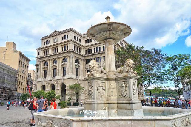 游玩古巴首都哈瓦那的第一步要从老城的四大广场开始