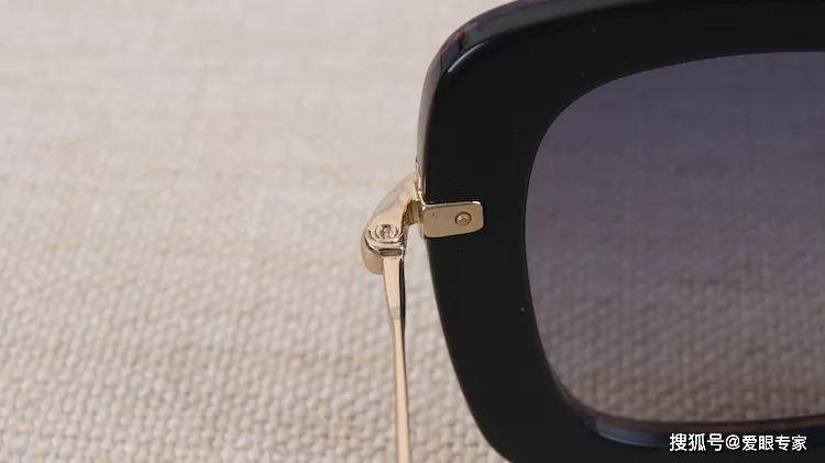 北京|Miu Miu缪缪眼镜介绍，及Miu Miu缪缪眼镜太阳镜的维修修理