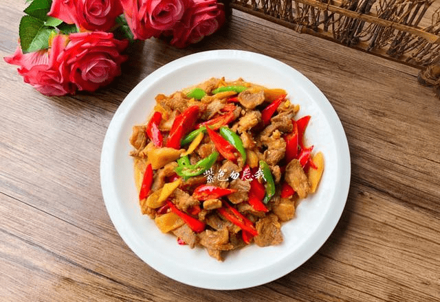 炒肉丝需要加淀粉吗 915d6945a86748af80cdaf9e5a3acead.png