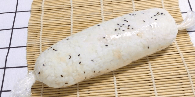 米饭怎么做好吃又管饱 0f3d88a5ee904ca08f6fe890cc877cd1.png