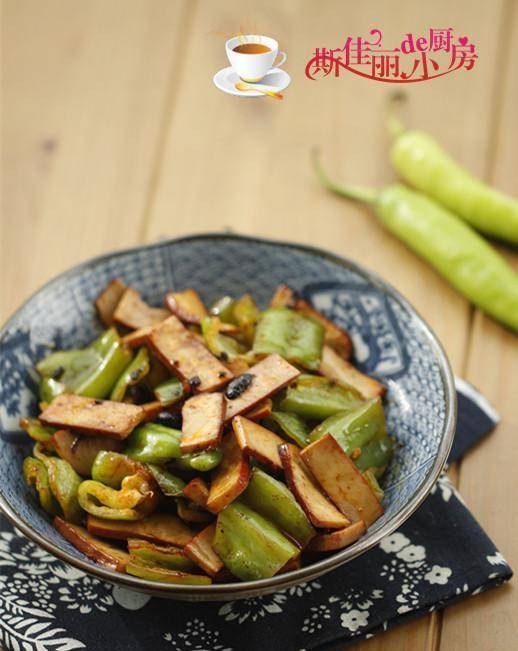 怎么炒青椒酱 2960edd7f7ee48e496bf745f8eb25ce4.jpeg