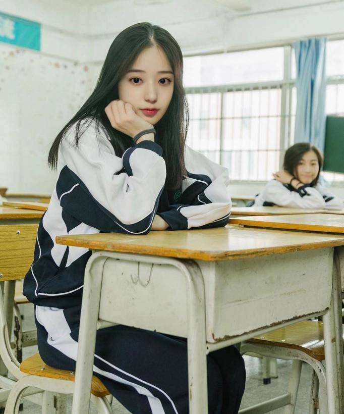 电影《聚会的目的》女主角已成女主播?韩国美女还是很