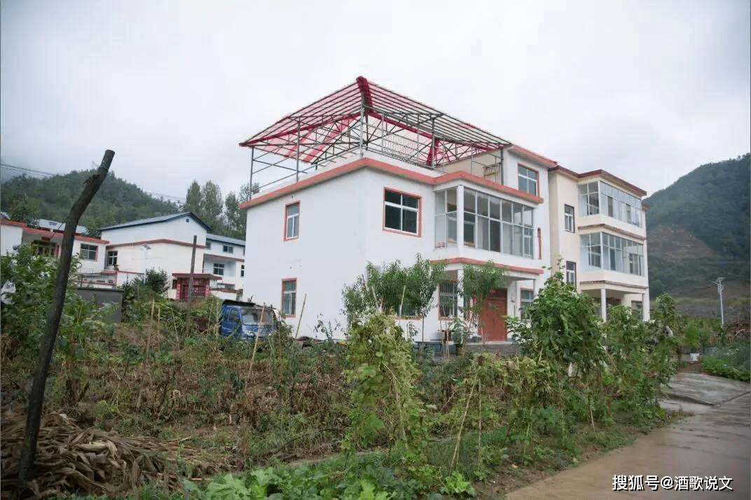 野城村人口_东汇城超市人口图片