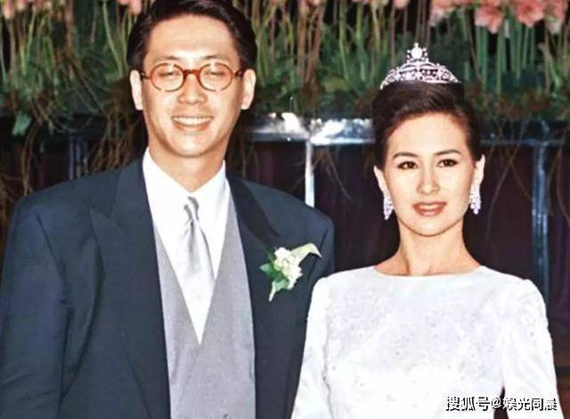 许晋亨的眼光，曾经的何超琼他不在意，如今的