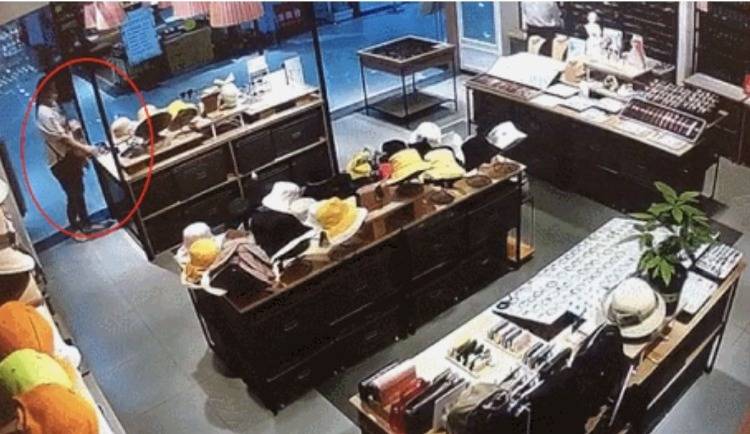 伸手必被捉！4小时偷8家店，济宁俩女贼胆真大