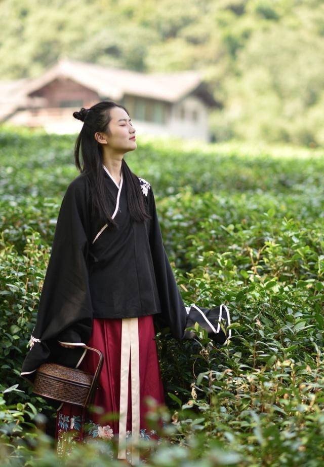 怎么样自拍才有感觉 f98687ac9ea64559bc6e56c0a47f6a70.jpeg