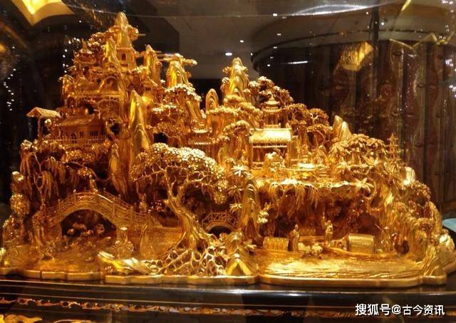 何鸿燊的收藏帝国:钻石全球最大,黄金玉石堆成山,兽首
