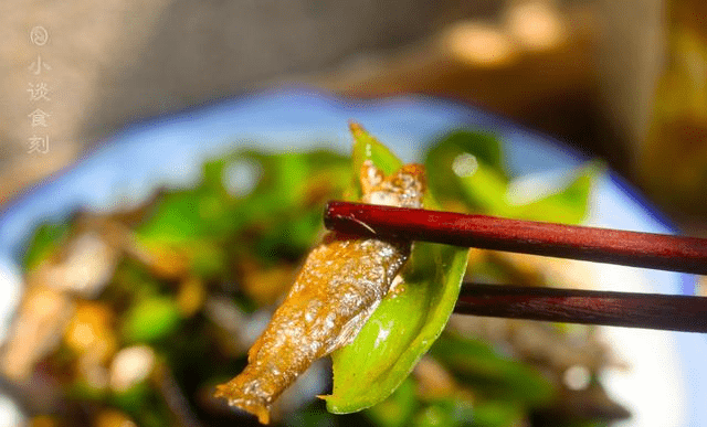 小鱼怎么吃最好吃又简单 768f0780cf564a8497fc446bbecc44e8.png
