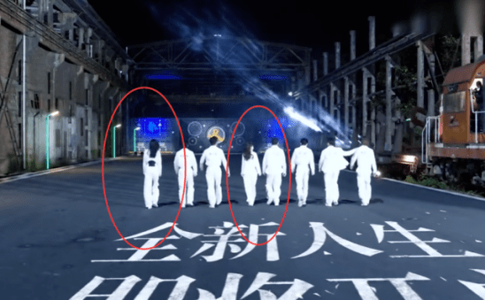 关晓彤▲婚纱装扮也比baby丑,《奔跑吧》关晓彤被排挤?与baby全程无互动
