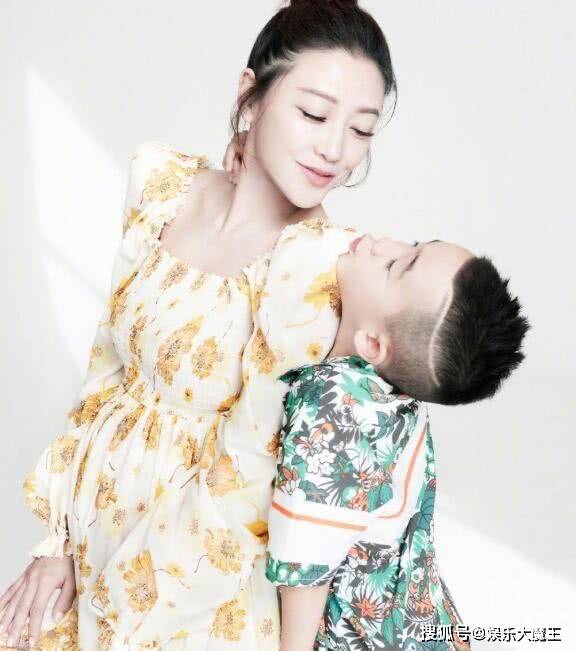 陈小春|突然问他什么是妒忌，还变得很安静陈小春曝Jasper当哥哥后有点抑郁