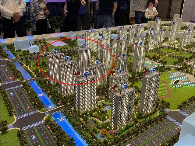 江畔都会上城标准户型全部卖完,1.1万人陪跑.