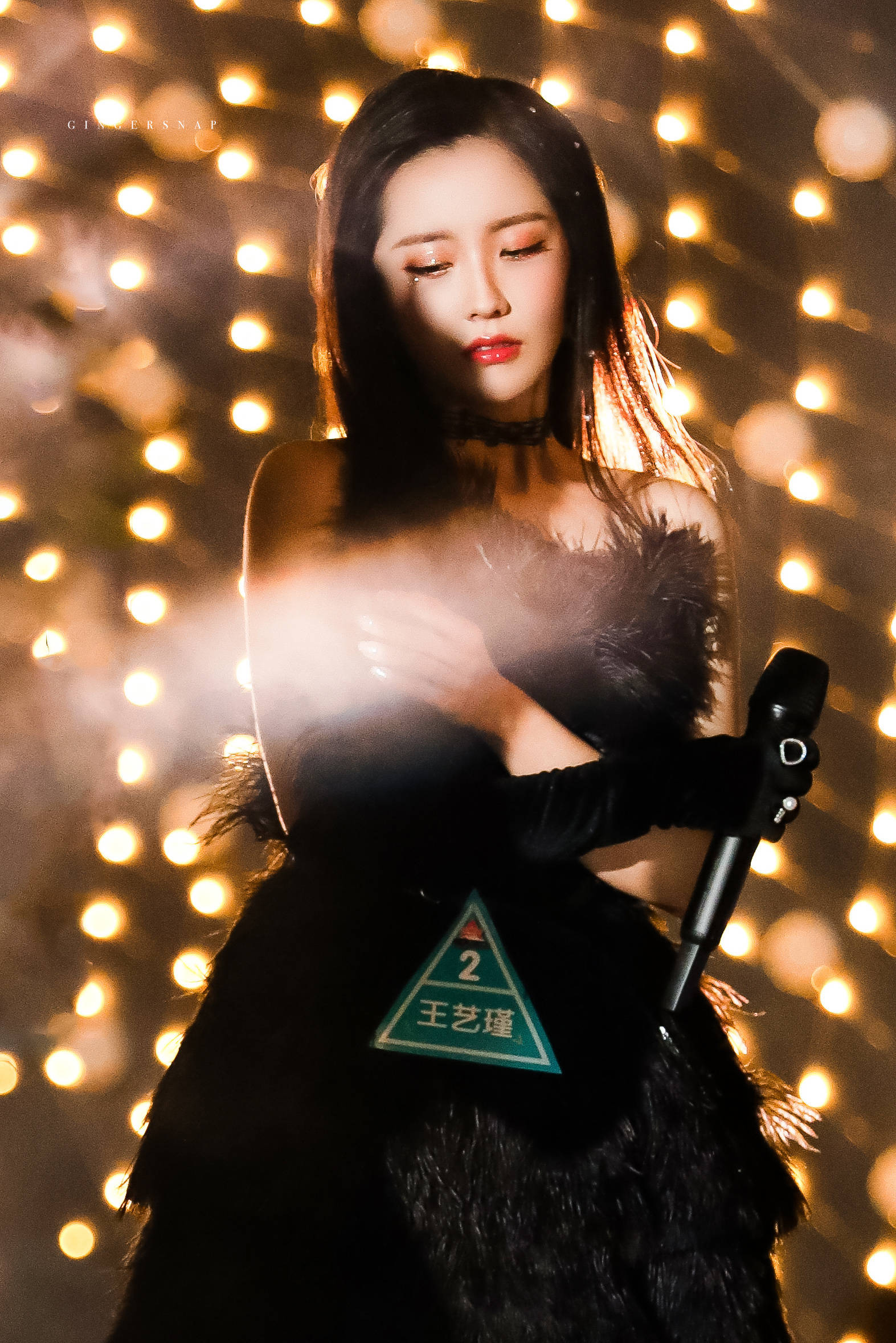 王艺瑾黑天鹅造型#舞台造型也太美了,优雅大方