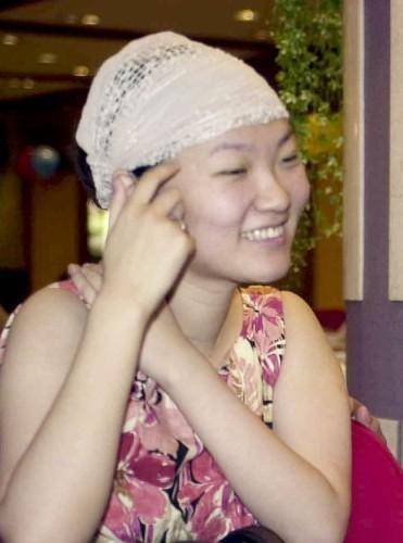 Lisa被经纪人骗500多万，孟广美让前男友卷走数亿