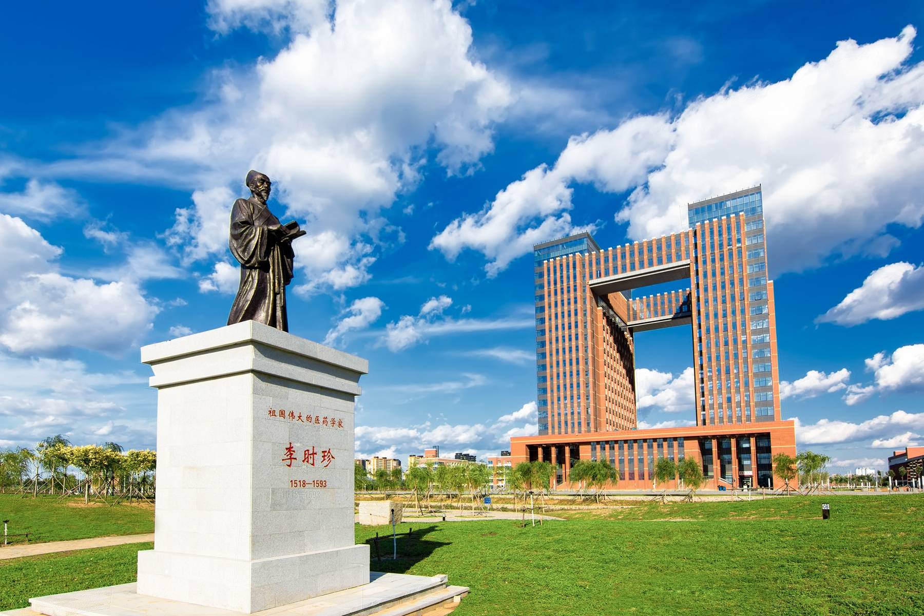 双非|“双非”高校竟能仅次北大跻身前五！2020中国大学本科毕业生质量排行榜公布