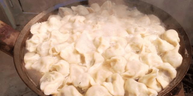 粉丝包怎么调馅好吃 bf6bac81761a411b945550655f9d7282.png