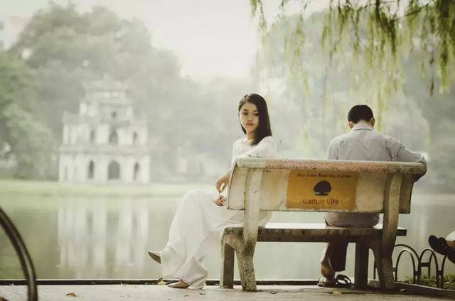 原创男人如果对你动了真情,会有哪些表现