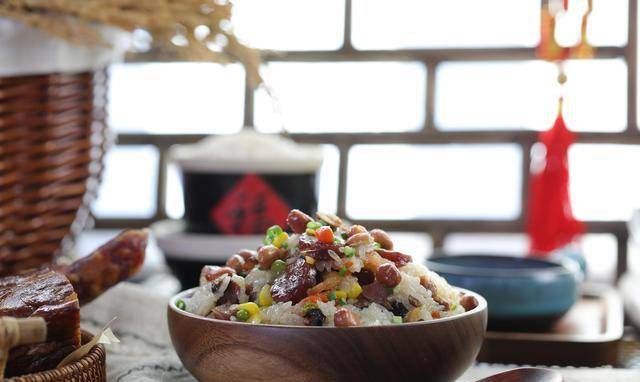 糯米饭怎么焖熟 469b025bb5ff460f81a9250c054403eb.jpeg