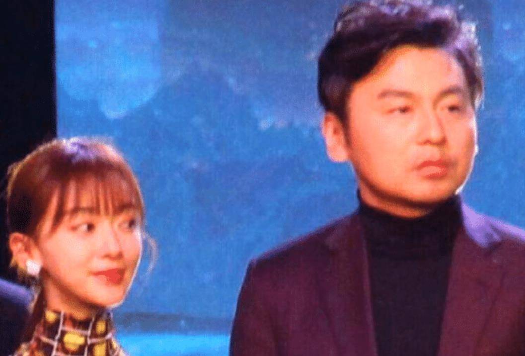 鲍国安儿子鲍毅多大了 e92670827245418b9bf1d6d3121962b0.jpeg