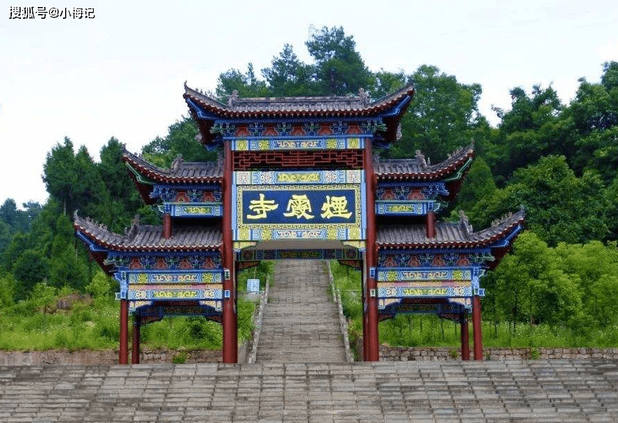 万源市经济总量_万源市井溪乡邓华(2)