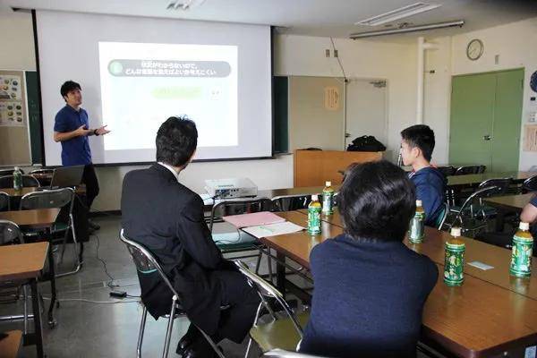 上海“1人幼儿园”引4亿人爆笑，日本这所“1人中学”却让无数人留下眼泪...