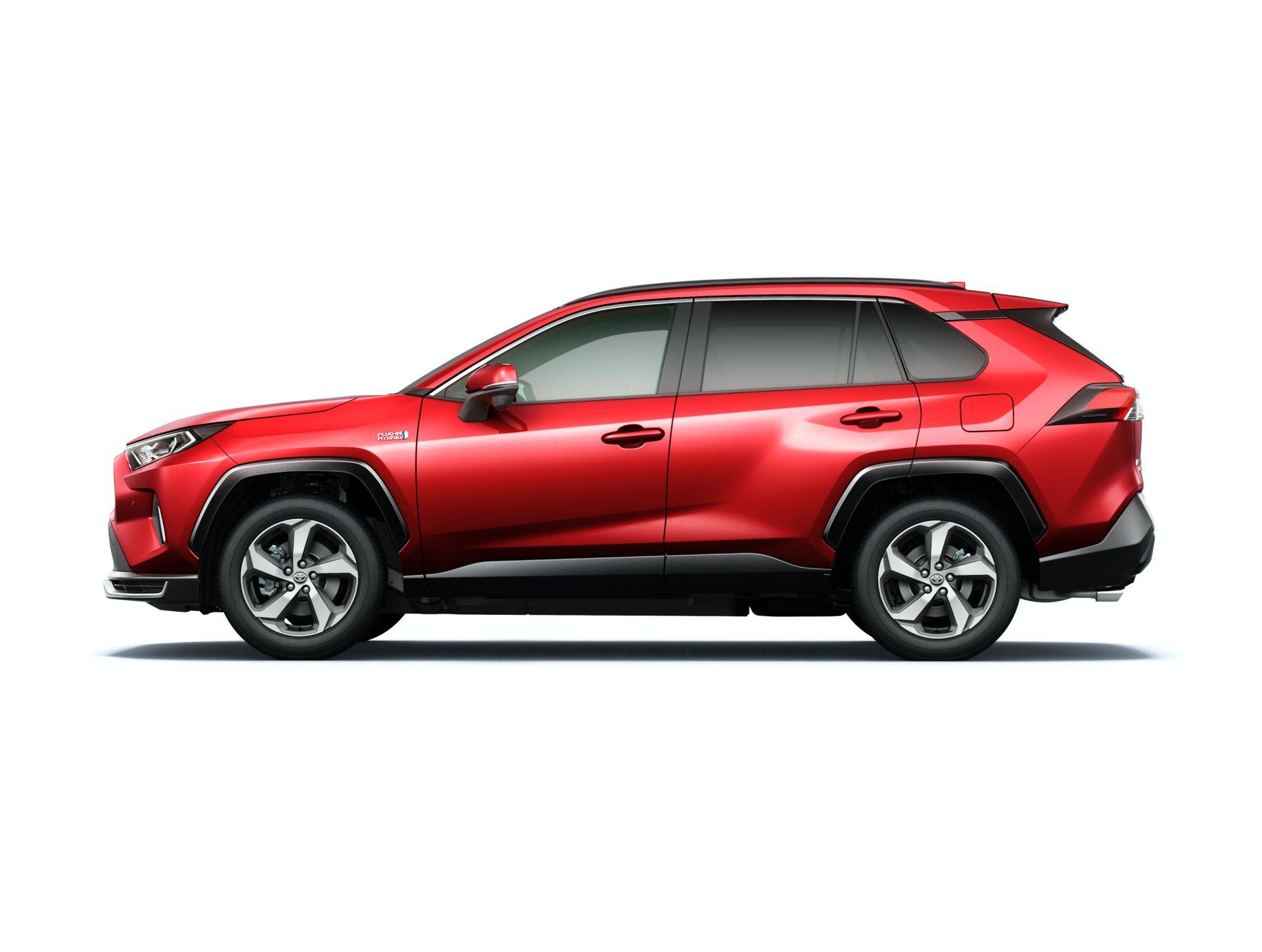 6秒破百,售价约30万元,2021款丰田rav4 phv插电混动版亮相日本