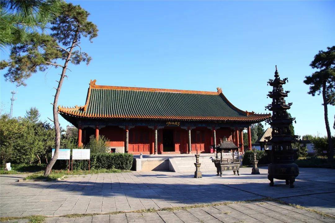 三义宫 张景义 摄涿州三义宫,原为"三义庙",又称"汉昭烈帝庙" .
