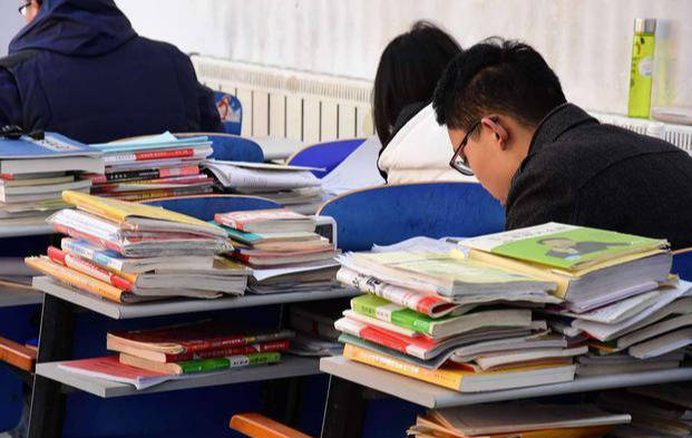 原创比起考公务员，名校本科生更喜欢考研，他们不喜欢铁饭碗吗