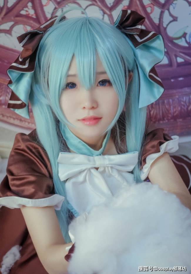cos:初音未来,圣诞兔子洋装可爱的萌妹子!