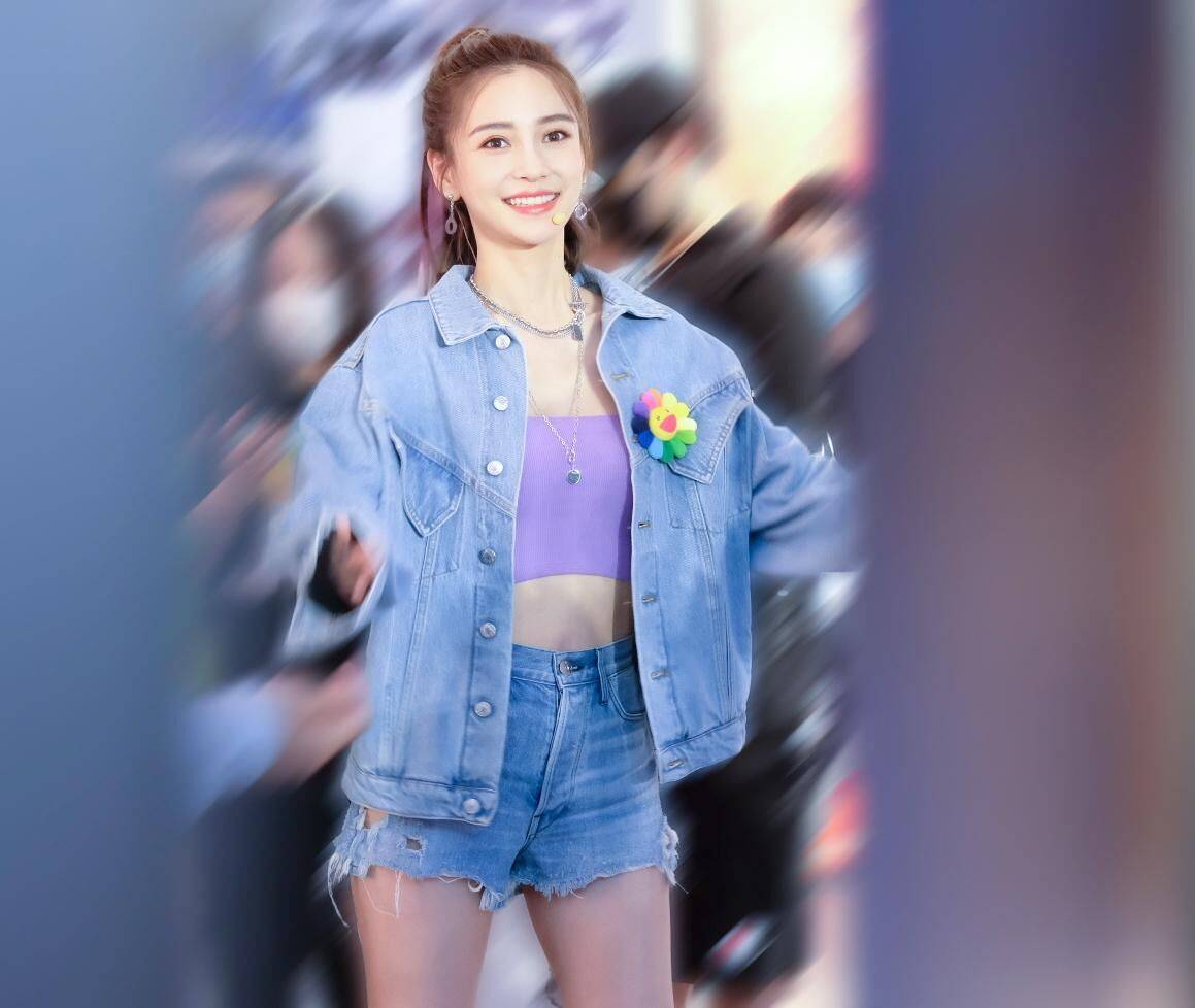 杨颖录制跑男生图曝光,穿着清凉动感十足,像风一样的女子回来了