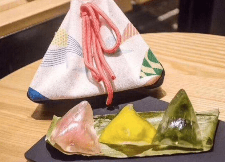 星巴克"龙虾粽子"300元5个,为何却没人嫌贵?掰开一看闭嘴了