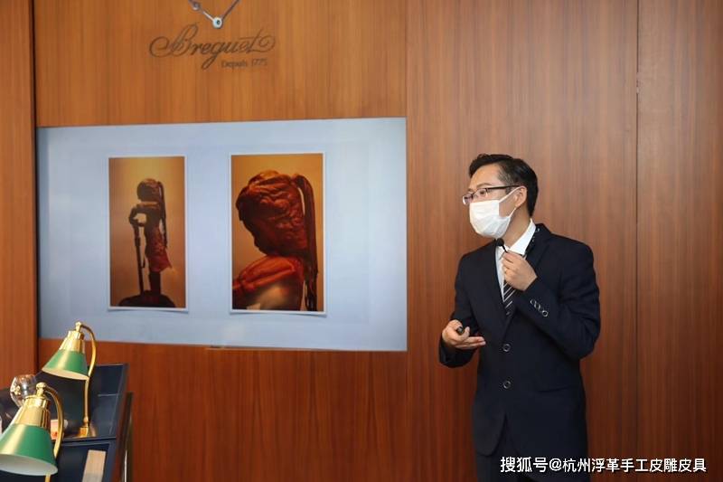 ����ͻ��Ž���Ϻ�վԲ������,�ÿͻ�����Ƥ�ܵĶ�������