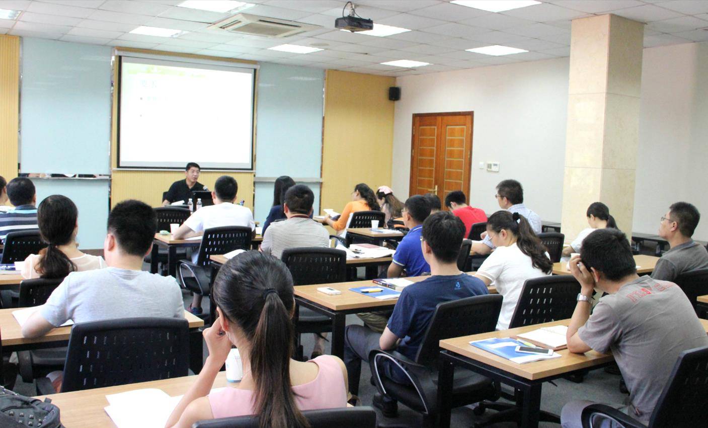 如何进入大学当辅导员 ddeeffff2df54fb68f74b80bad5168c1.jpeg