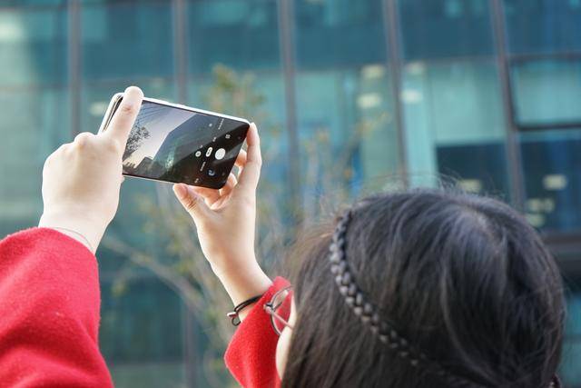 哪个手机拍照最清晰便宜 c045dba486a847288130504ee8d55749.jpeg