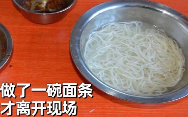 小麦的两包面被偷了猜四字成语_小麦简笔画