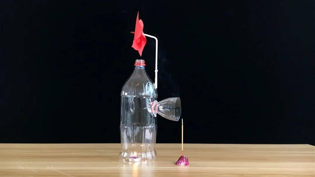 魔力科学小实验,用塑料瓶做个动力风车,一根蜡烛就能转起来!