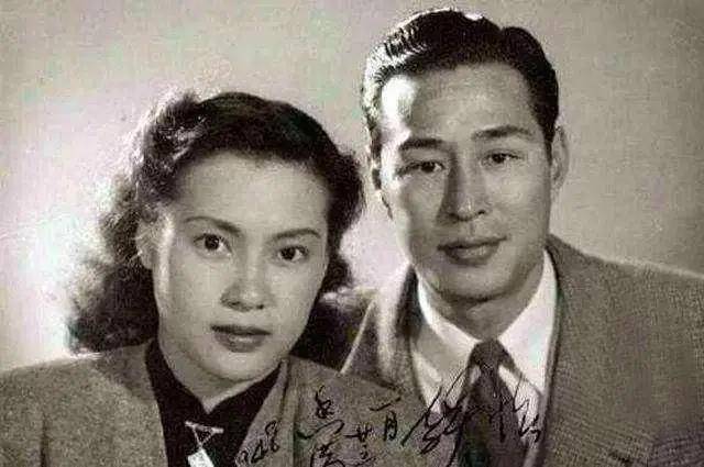 她17岁一婚，25岁嫁电影皇帝，儿子失常丈夫卧床，晚年和保姆生活