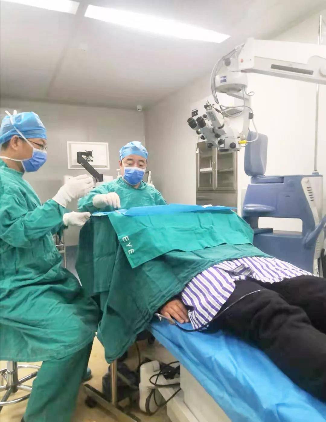 近视困扰10 年,荆门爱尔眼科医院icl晶体植入手术助力