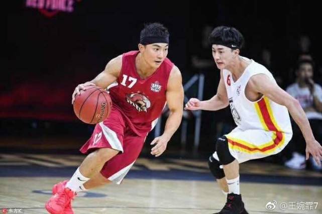 儿子打球受伤缝五针，刘畊宏发文晒照满是心疼