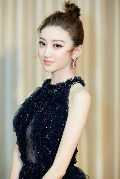 娱乐圈中那些长得美又无绯闻女明星,个个美艳动人,谁是你女神?